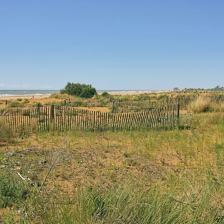 Wonderful With Pool アパート ビビオーネ