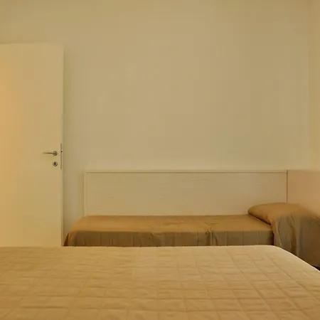 アパート Wonderful With Pool ビビオーネ